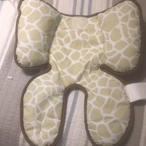 Carter\'s Other | Infant Car Seat Cushion Giraffe Print | Poshmark Carter\'s Other | Infant Car Seat Cushion Giraffe Print | Poshmark